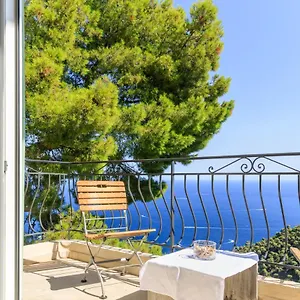 Sea View With Private Secure Parking 1 Apartment