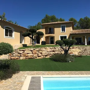 villa-sanata.fr-provencehotel.com/